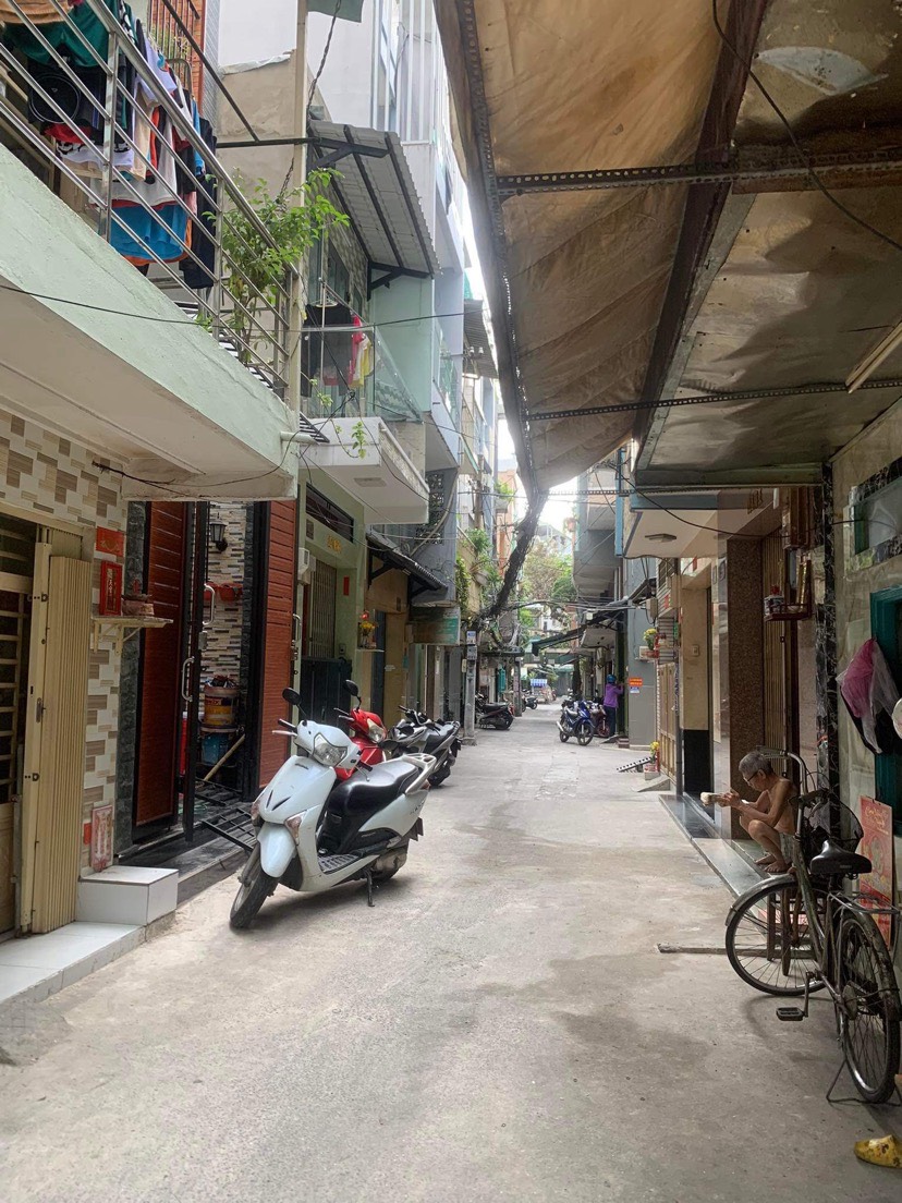 Bán nhà Q10 Nguyễn Tiểu lA 5 tầng hxh 8 ty 4x12