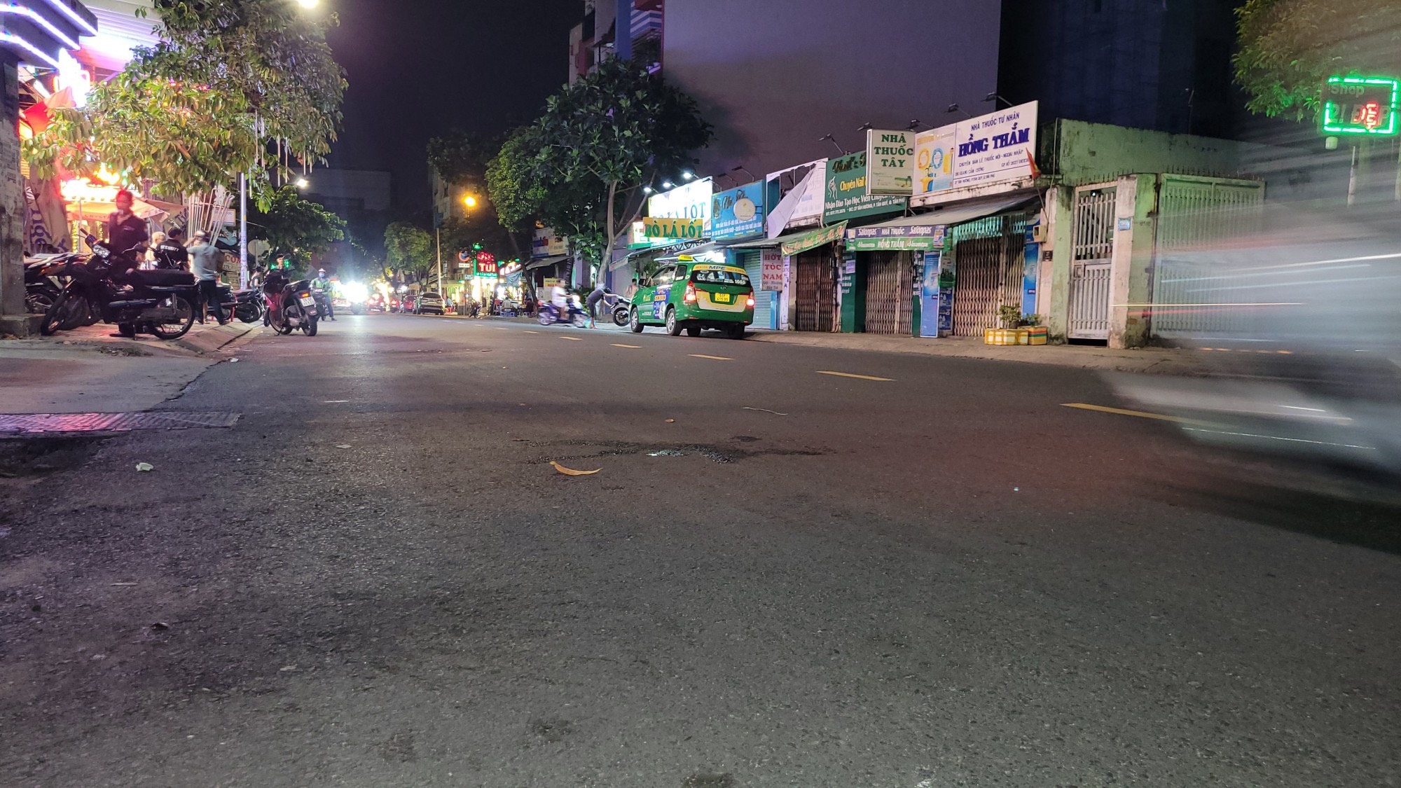 Bán Mặt tiền VIp Tân Hương Kd vàng bạc 66m2 3 tầng đúc 4.5x15 đỉnh địa