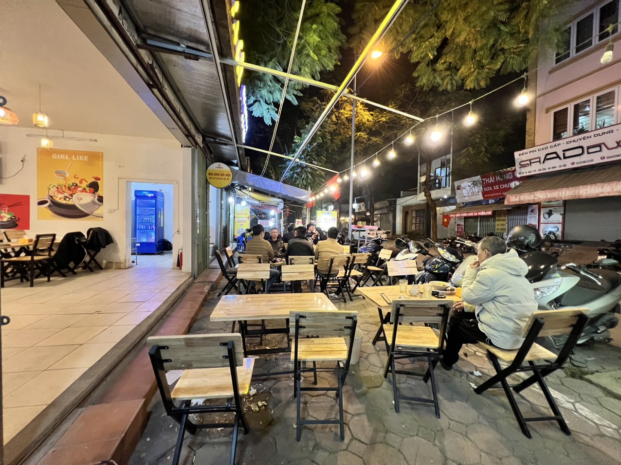 Chính chủ Nhượng lại mb kinh doanh đã sửa chữa cực đẹp, setup đầy đủ đồ mới coong ko thiếu thứ gì.