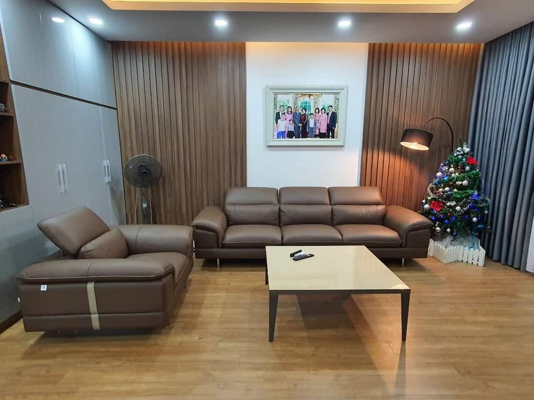 Cần bán nhà đẹp dân xây, ô tô, lô góc, kinh doanh,80m Bát Khối giá tốt hơn 8 tỷ.