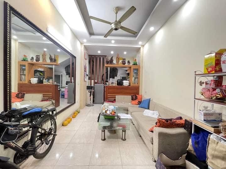 BÁN NHÀ LẠC LONG QUÂN, FADIL ĐỖ CỬA, 32M*5TANG, NỞ HẬU, GIÁ 5,15 TỶ