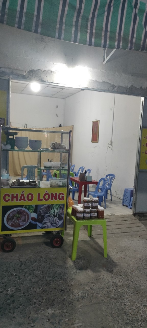 CẦN SANG GẤP QUÁN ĐANG KINH DOANH VỊ TRÍ ĐẸP.
