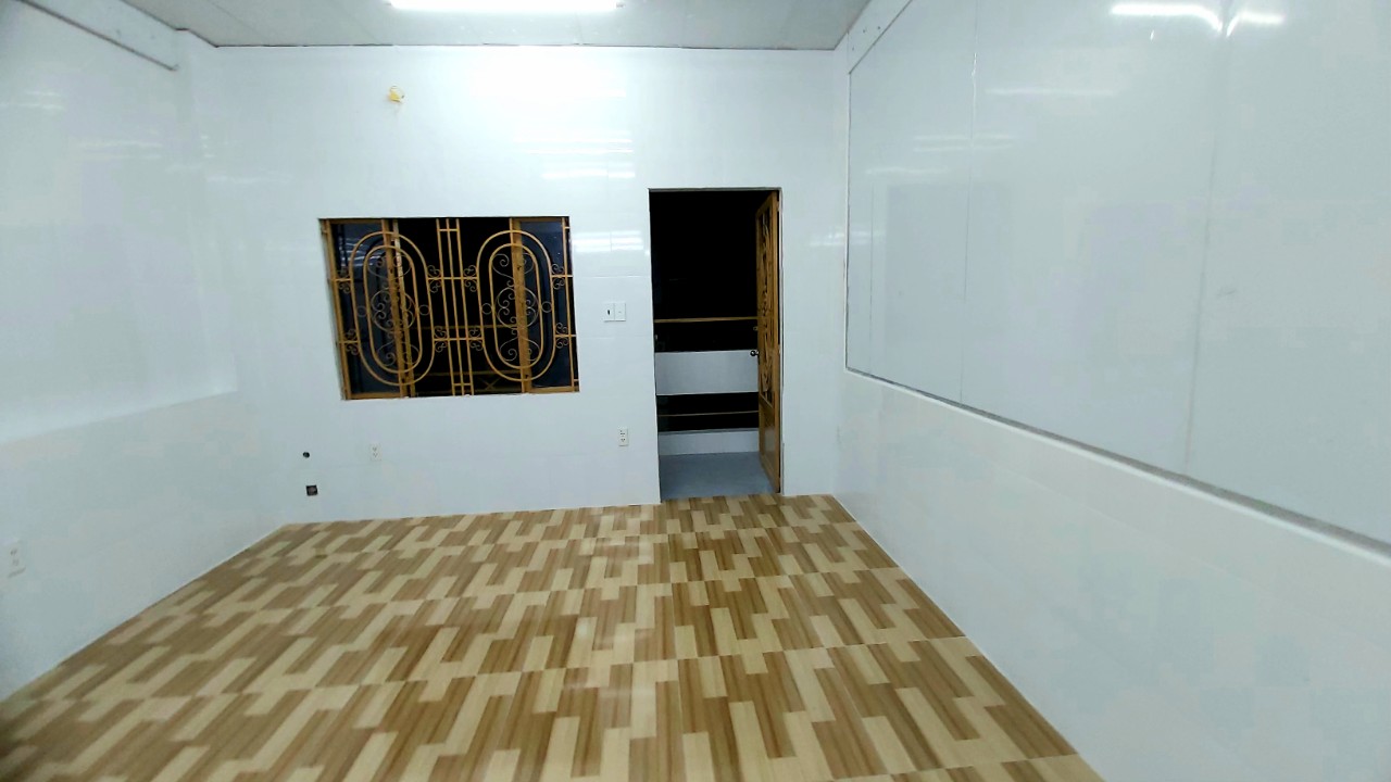 CHO THUÊ PHÒNG TRỌ 40M2 ĐƯỜNG TÔ HIẾN THÀNH, PHƯỜNG 15, QUẬN 10.