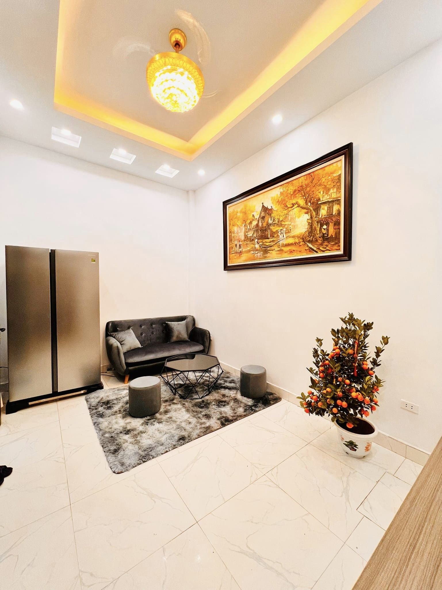 NHÀ ĐẸP LÔ GÓC 3 MẶT THOÁNG, TRƯỚC NHÀ RỘNG, GẦN PHỐ TRẦN KHÁT CHÂN.NHỈNH 100TR/M2 x 30