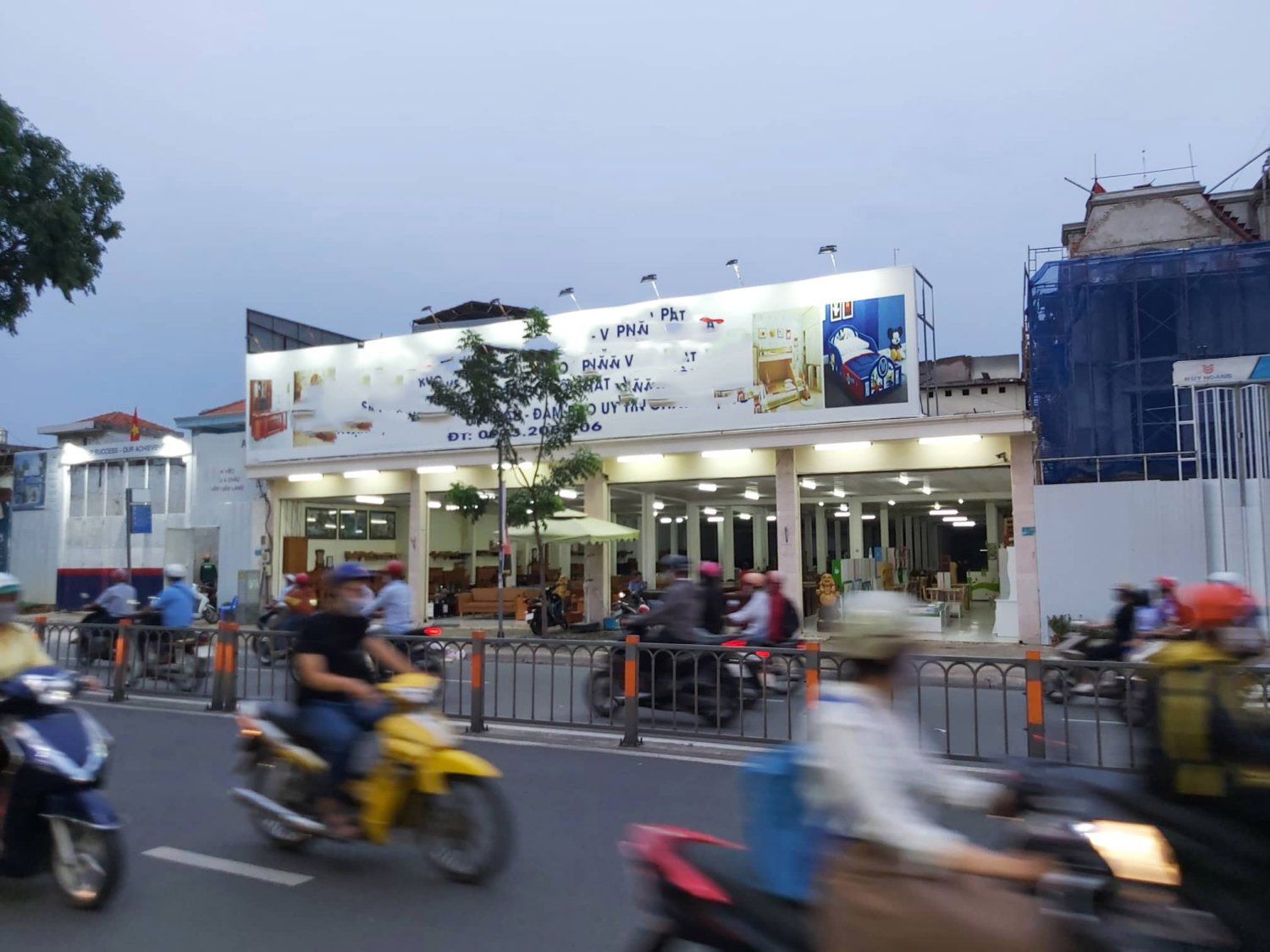 Cực hot - siêu mặt tiền đường Quang Trung 20 x 60m