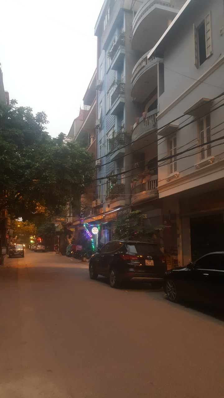 BÁN NHÀ NGUYỄN KHÁNH TOÀN PHÂN LÔ, GARA 7 CHỖ, BIỆT THỰ MINI 80M x4 TẦNG CHỈ 11.8 TỶ.