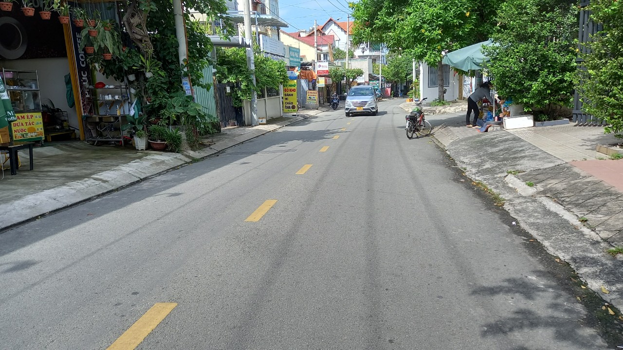 MT Đường số 6 giao Phạm Văn Đồng Linh Tây, 80m2 x 4T, Giá 11.5 tỷ TL