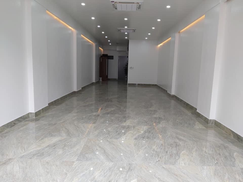 Cho thuê tầng 3+tầng 4 nhà mặt đường Nguyễn Tất Tố - 92m2 / sàn - có thang máy - thông sàn - 6 tr/tháng