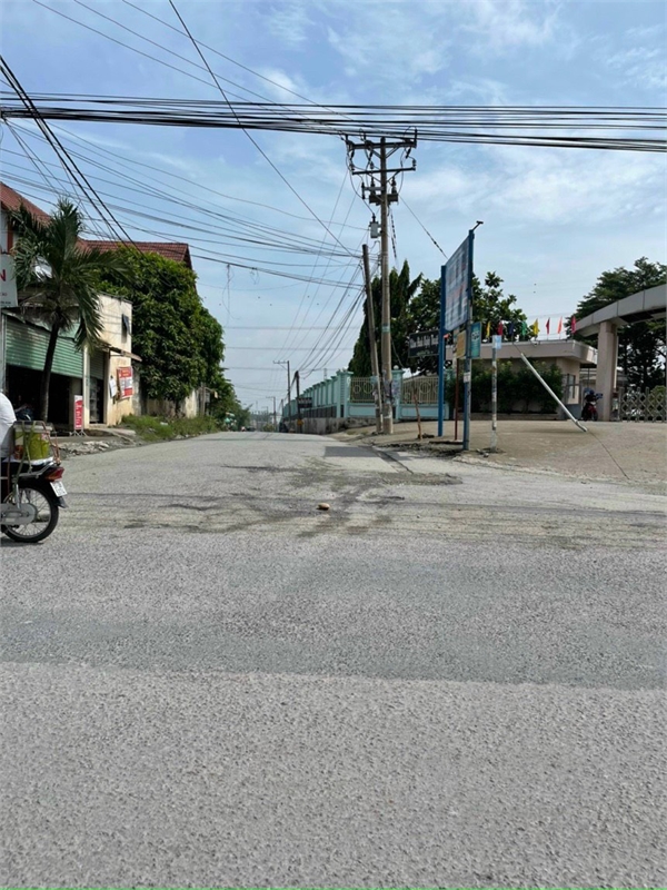 bán lô đất đẹp cách đg 768 50m. full thổ cư. xã thạnh phú