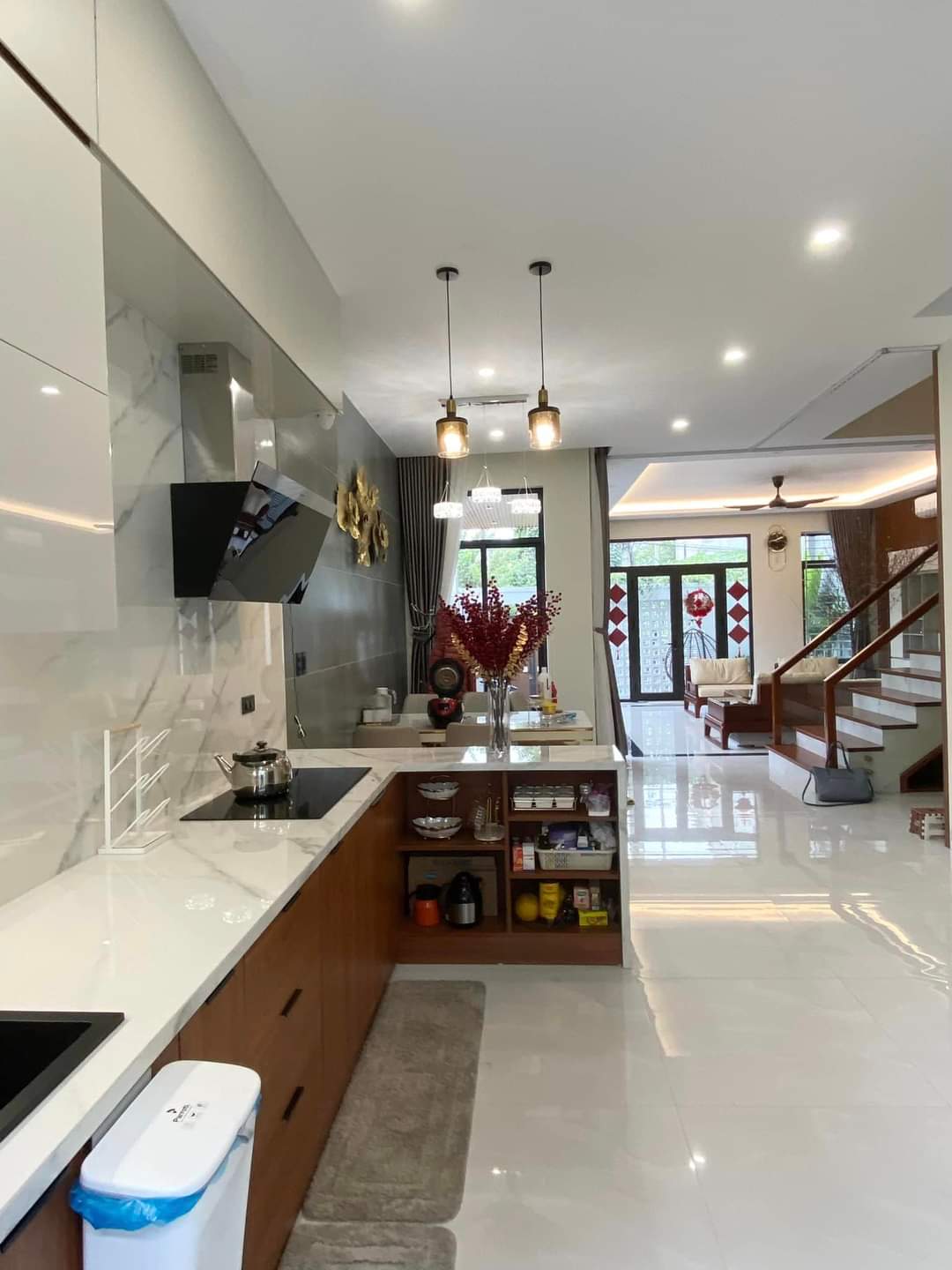 Chính chủ cần bán nhà 5 tầng Trường Lâm,thang máy, dt 54m, mt 4,7, giá hơn 7 tỷ