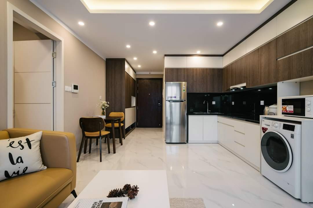 Nhà đẹp nhỏ xinh Nguyễn Văn Cừ, 5 tầng mới cứng,ô tô,nhỉnh 3 tỷ.