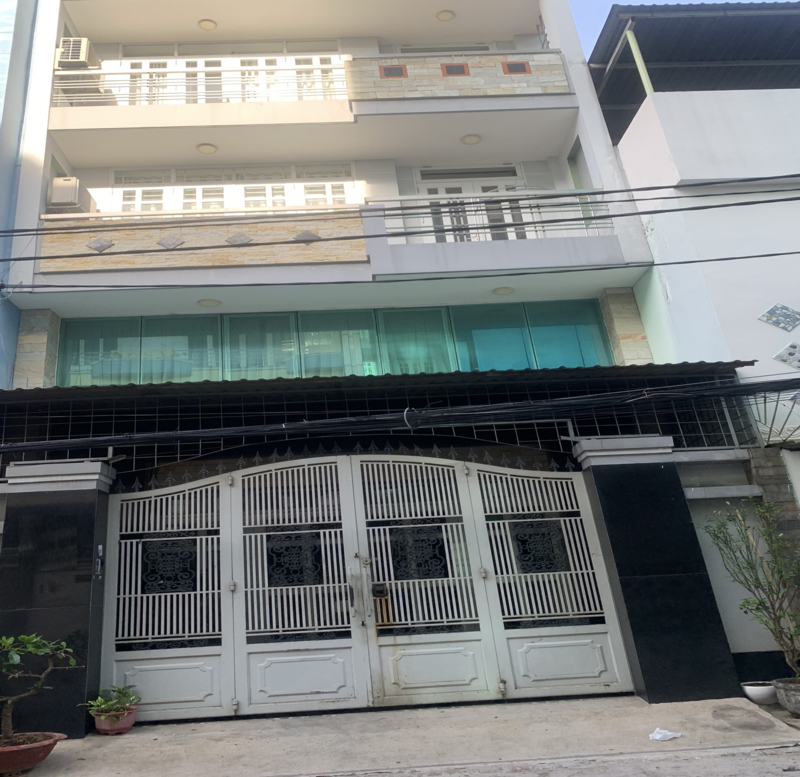 BÁN NHÀ MẶT TIỀN, HIỆP TÂN, TÂN PHÚ 4 TẦNG 151 M2, 20 TỶ