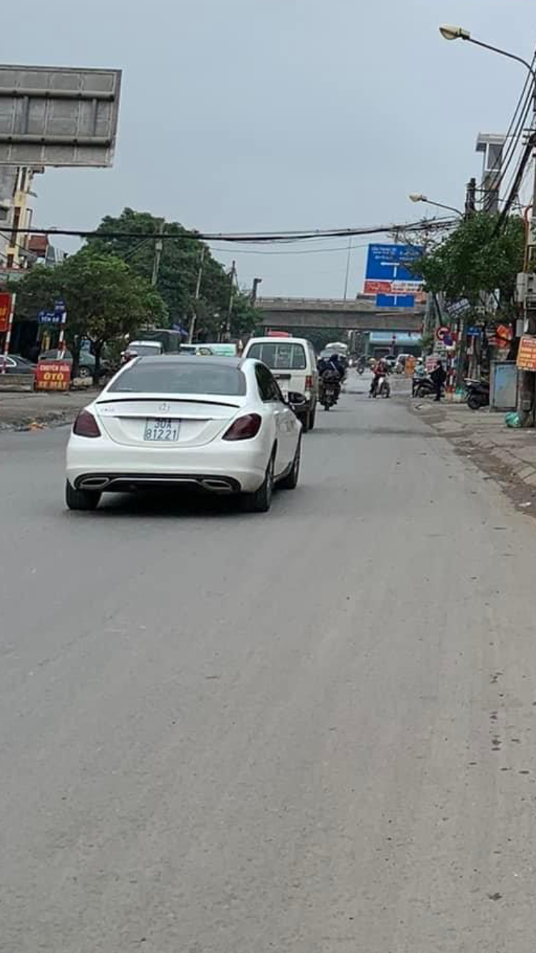 Bán đất mặt đường Tam Trinh, Hoàng Mai. Lô góc 2 mặt thoáng, dt 205m2, mt 13m, giá 57 tỷ-thương lượng