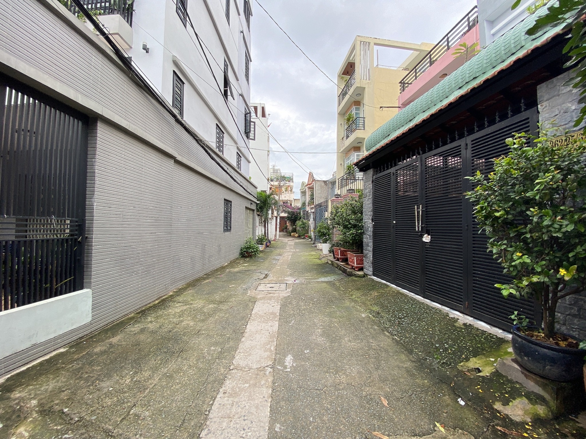 Bán nhanh nhà Phan Huy Ích , Gò Vấp , Hẻm xe Hơi - Giá 2.7 Tỷ .