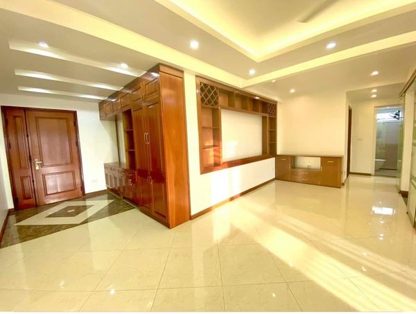 MÊ QUÁ....Chung cư CẦU GIẤY 129m2 - 3.75 tỷ