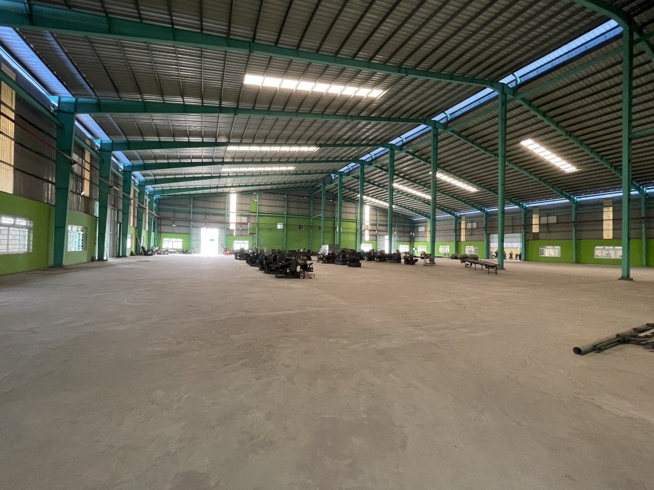 Cho thuê kho xưởng 7500 mặt tiền đường 825 thuộc huyện Đức Hòa, tỉnh Long An