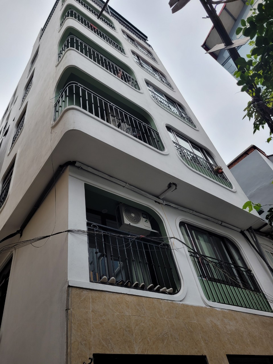 BÁN CHUNG CƯ MINI HOÀNG NGÂN QUAN NHÂN LÔ GÓC 7 TẦNG THANG MÁY 60M2 MẶT TIỀN 6M.