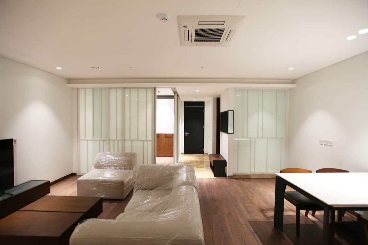 Bán nhà phố Giang Văn Minh, Ba Đình, 94m, ô tô vào nhà, giá 20 tỷ