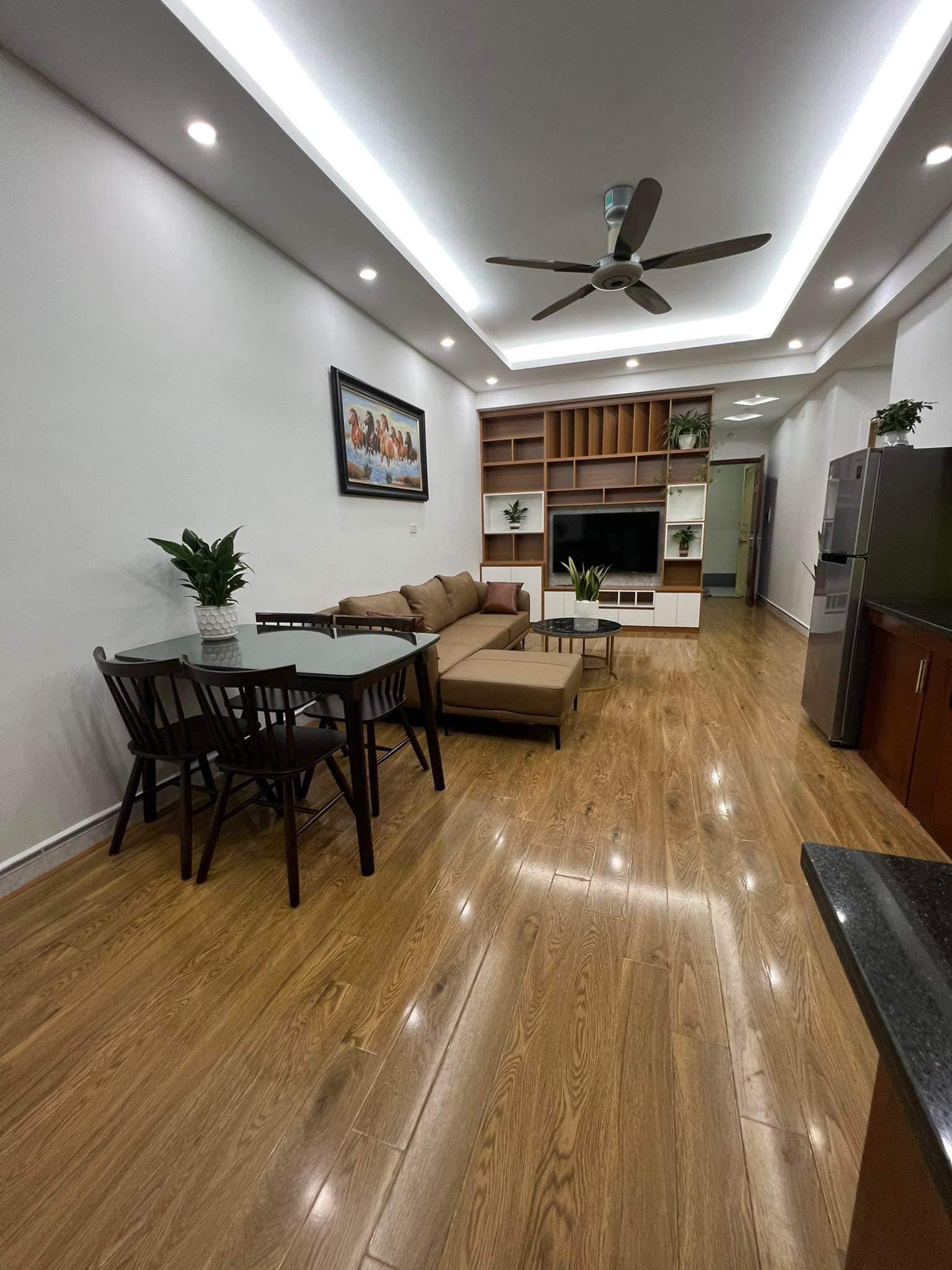 Căn hộ TT phố Dương Khuê, Cầu Giấy. DT 75m x giá 1.95 tỷ