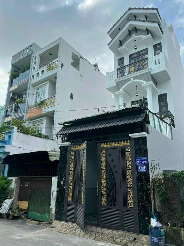 Bán gấp nhà 3 tầng Mặt Tiền TCH08 kinh doanh đỉnh giá chỉ 6 tỷ200tr !