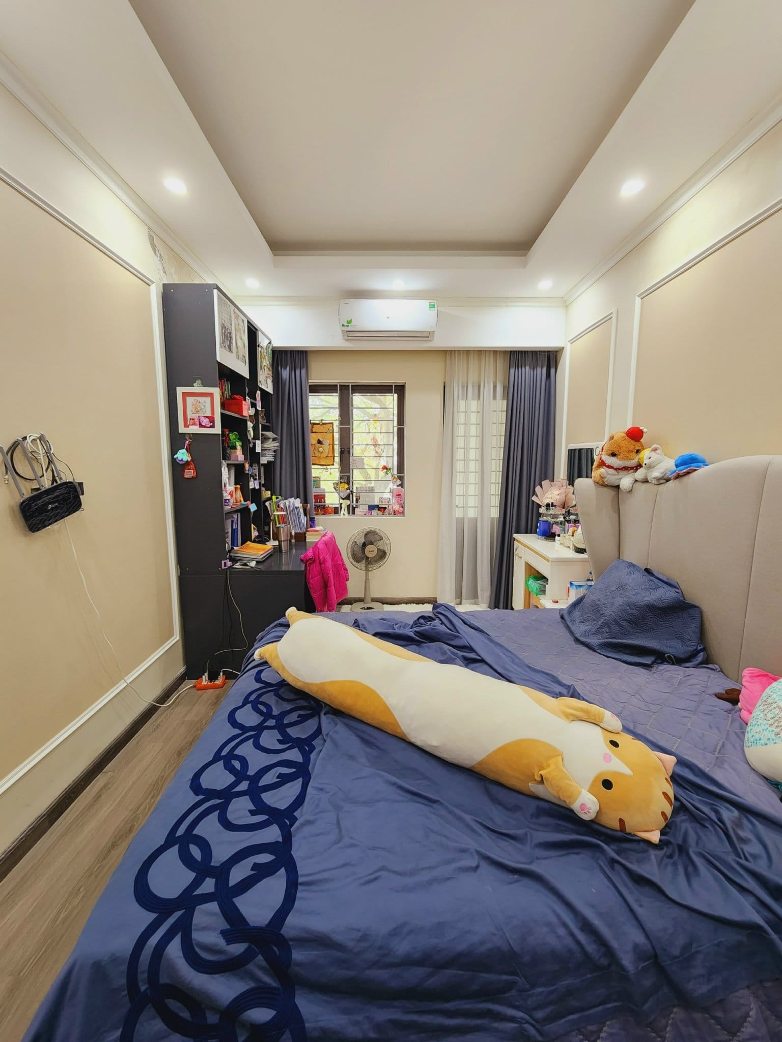 BÁN NHÀ 41M CẦU GIẤY Ô TÔ ĐỖ CỬA, NHÀ 2 MẶT THOÁNG, 2 MẶT NGÕ TRƯỚC SAU, ĐẦY ĐỦ NỘI THẤT CHỈ ĐÚNG 5.190TỶ