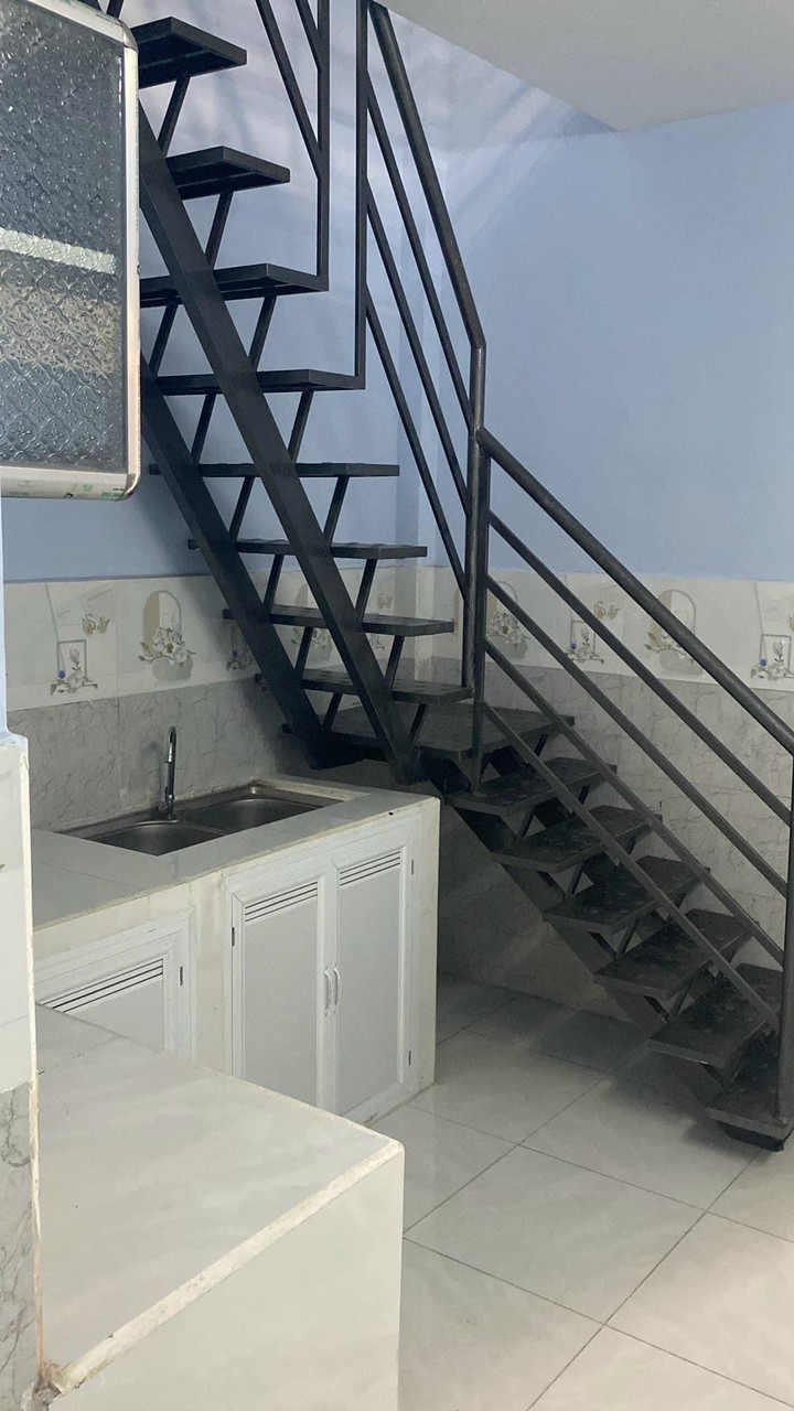 Bán nhà Hóc Môn 3,2 x8 Giá 680 Triệu.