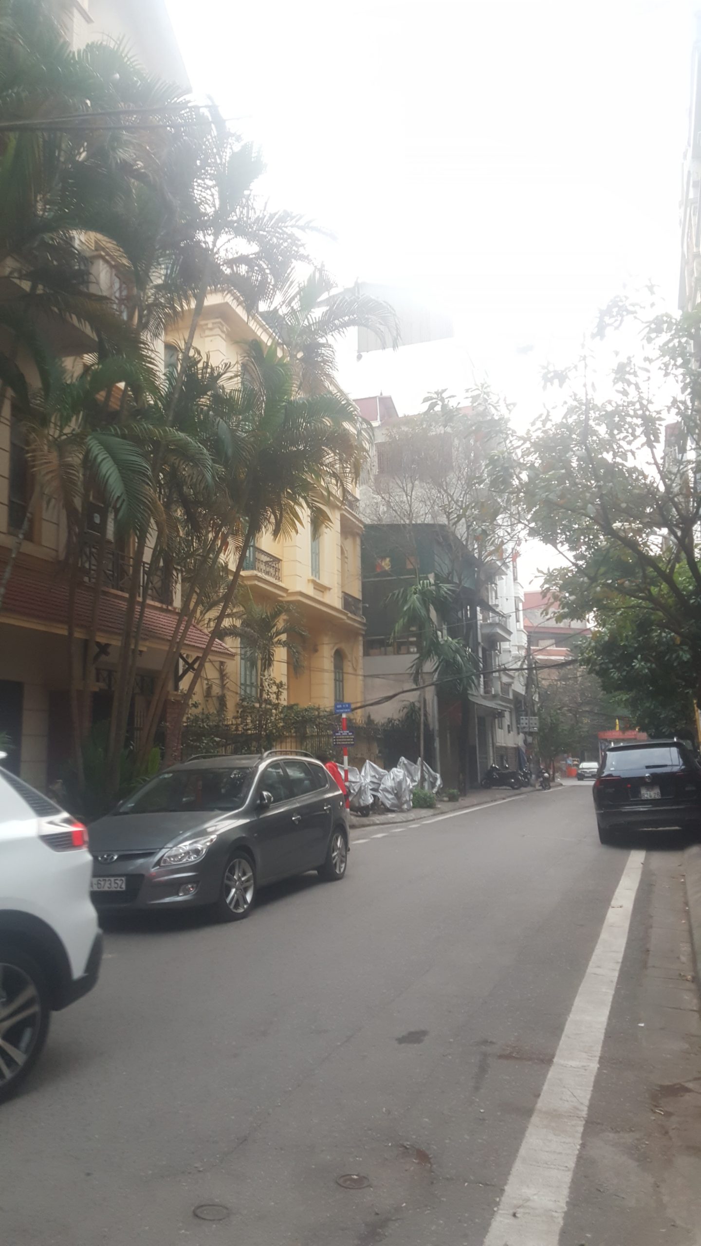 BÁN NHÀ HOÀNG QUỐC VIỆT PHÂN LÔ, Ô TÔ TRÁNH 97M CHỈ 12 TỶ - RẤT CẦN BÁN