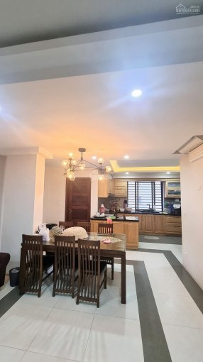 Cần bán gấp nhà ngõ 135 Đội Cấn Ba Đình diện tích 45m2, 4 tầng, giá bán 6,1 tỷ