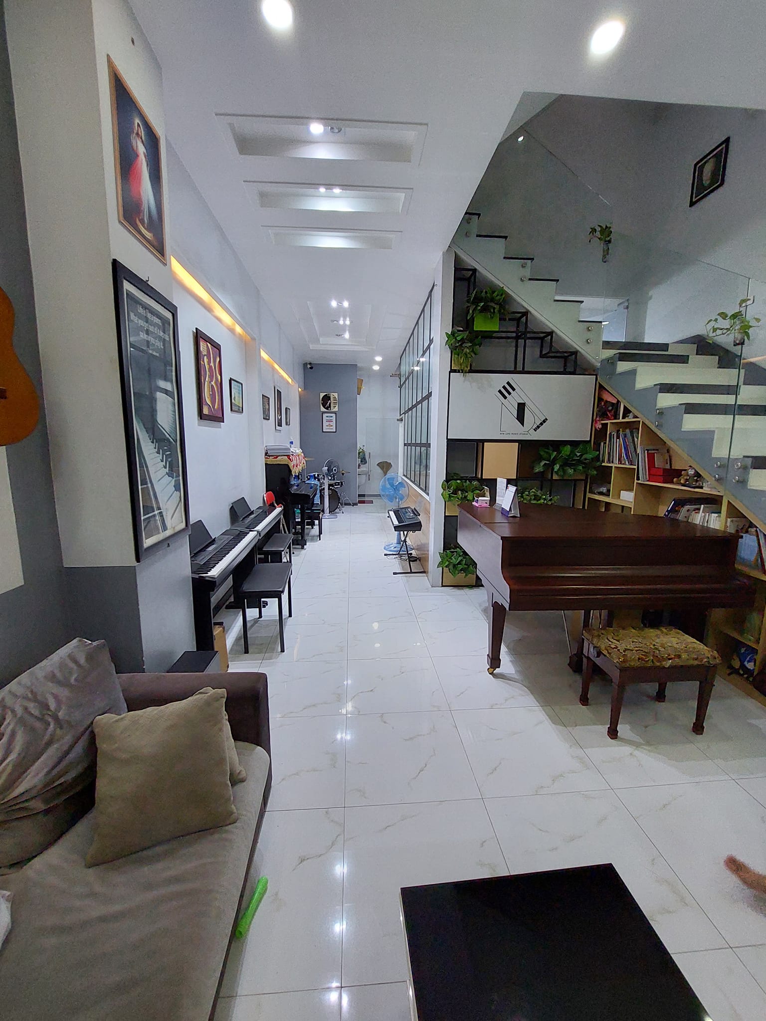 Bán nhà 4 tầng Tân Phú, ngang 5m, HXH, 84m2, giá 10.5 tỷ