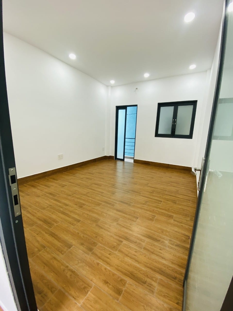 [QUẬN 7] SIÊU PHẨM NHÀ 2 MẶT TIỀN TRƯỚC SAU - HXH 5M - 4x16M - KẾ QUẬN 4 - NHỈNH 5 TỶ