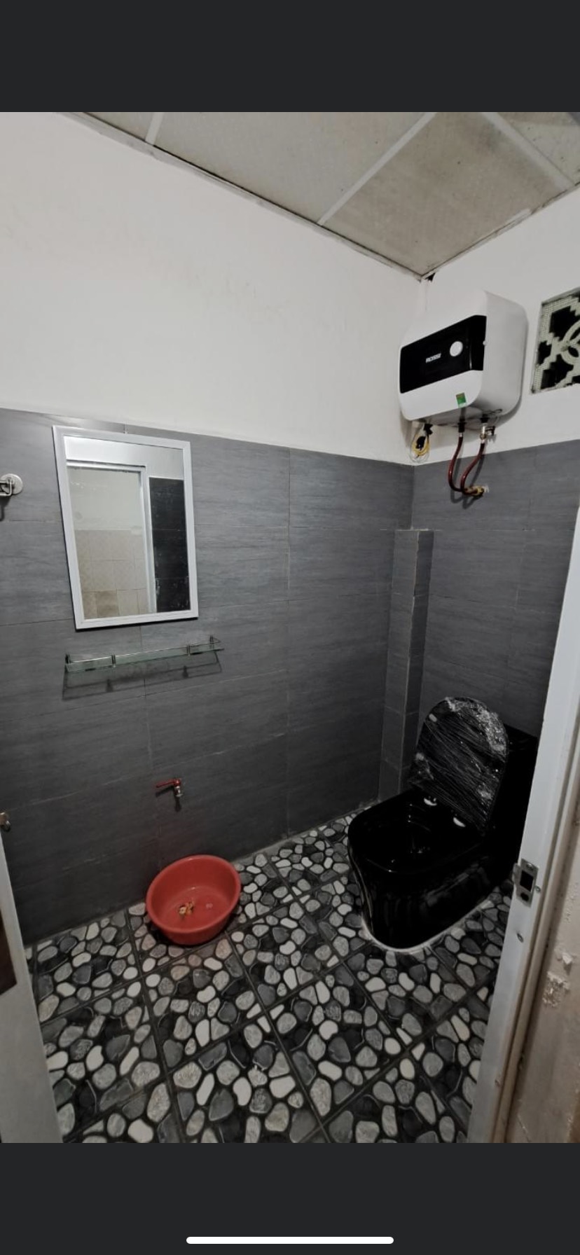 Cho thuê nhà cấp 4 Phố Vĩnh Phúc, Ba Đình. Dt35m2, Ưu tiên hộ gia đình. Chỉ 3tr