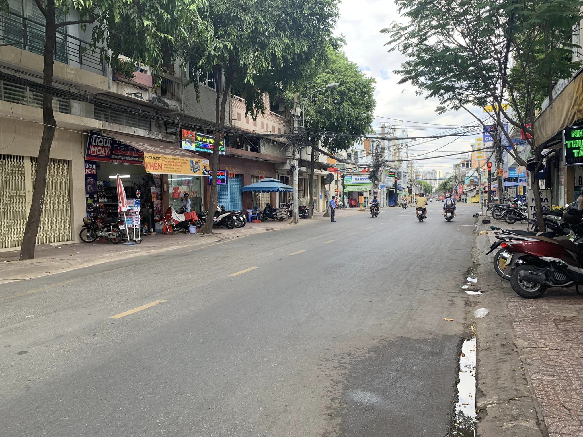 Mặt tiền kinh doanh hưng phú, xe hơi đổ cửa, chính chủ chưa qua đầu tư