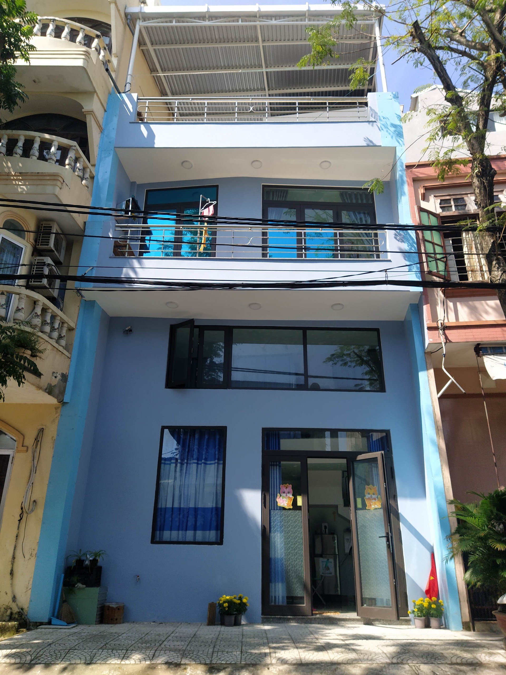 Cho Thuê Nhà Nguyên Căn Mới 100% Full Nội Thất Mặt Tiền Đường Thanh Long, Phường Thanh Bình