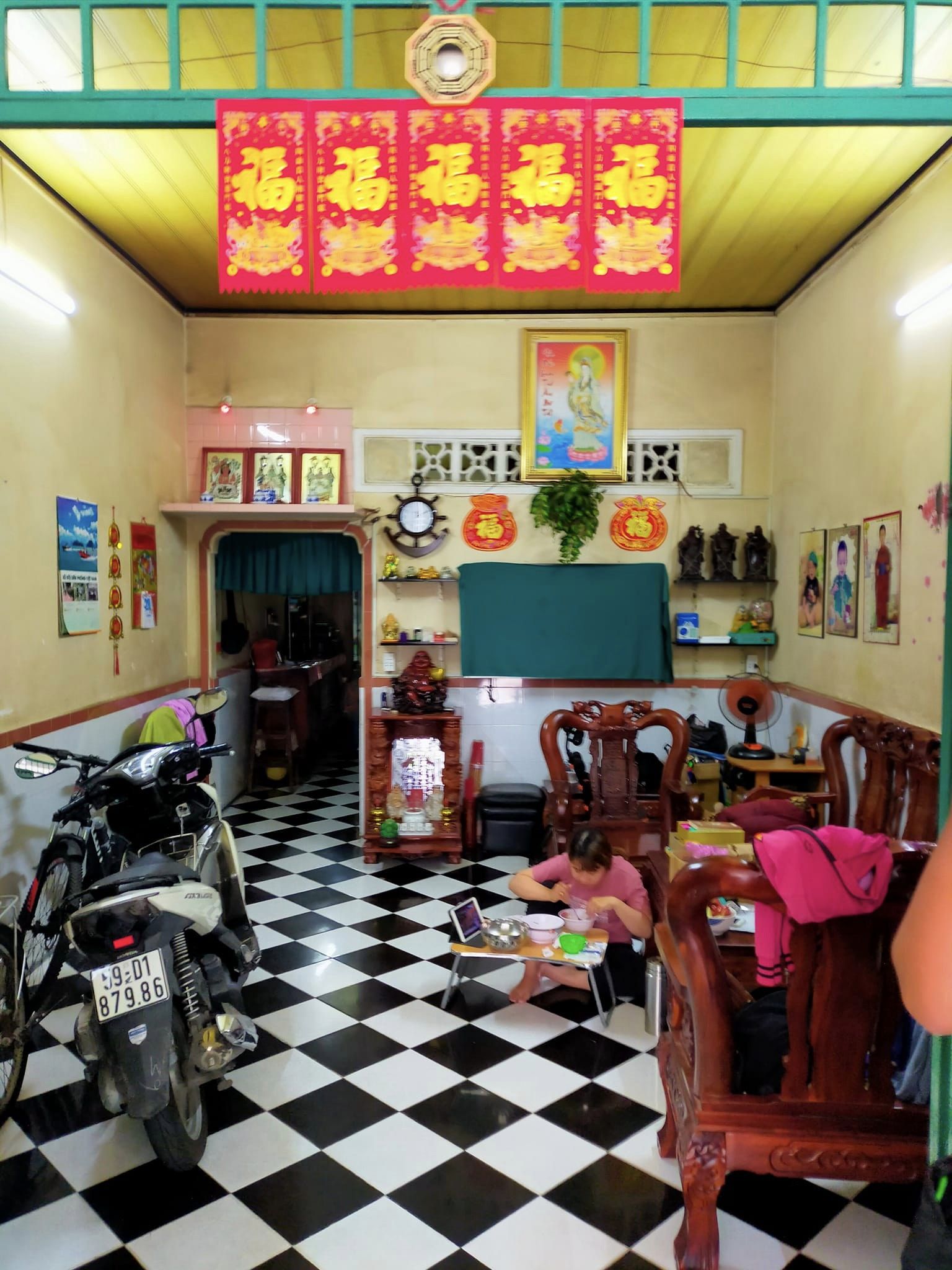 Nhà 2 tầng Tân Phú, ô tô đỗ cửa, 76m2, chỉ 6.4 tỷ