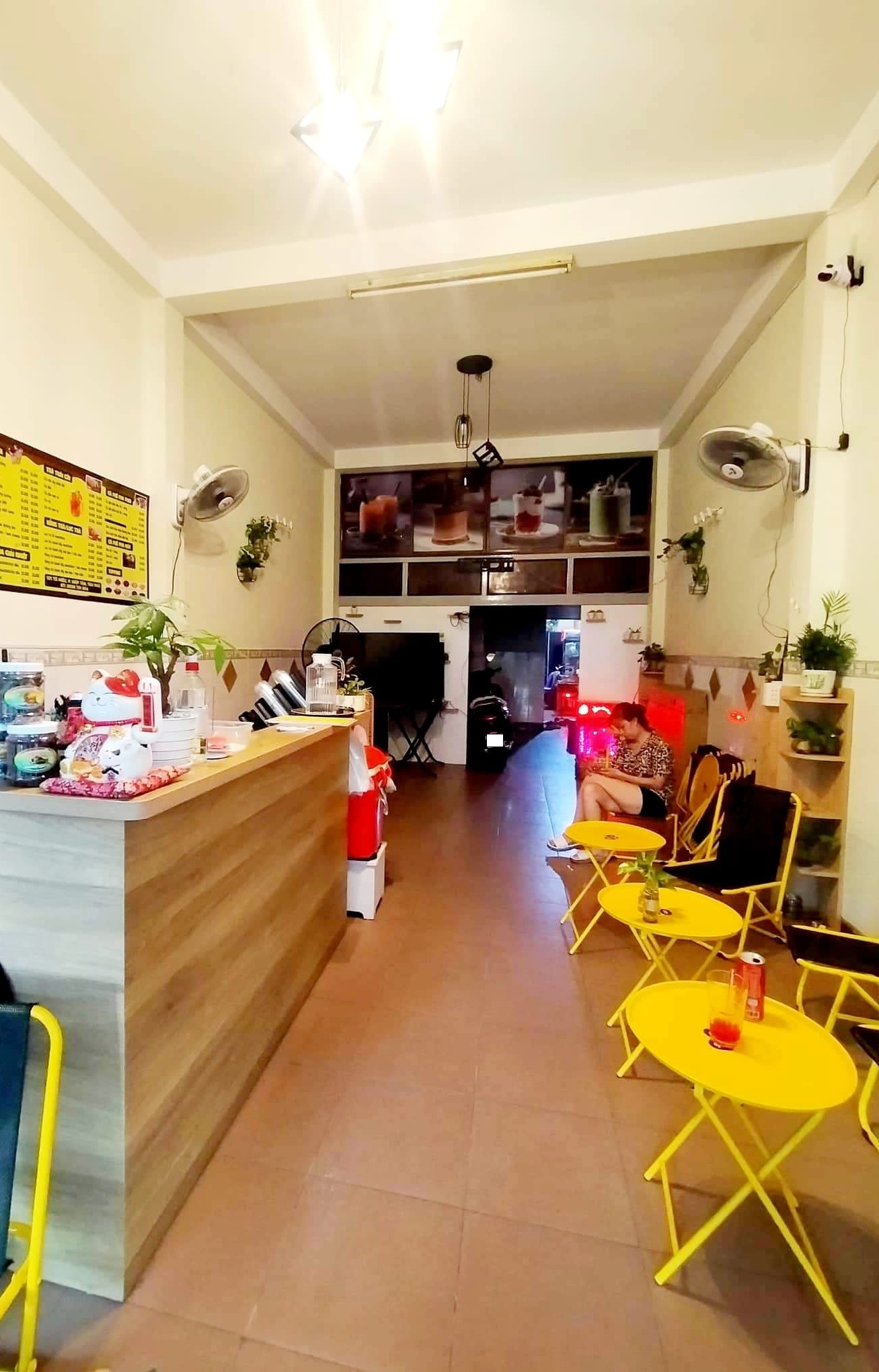 Nhà mặt tiền Tân Phú, 3 tầng, 80m2, KD quá tuyệt, chỉ 15 tỷ 3