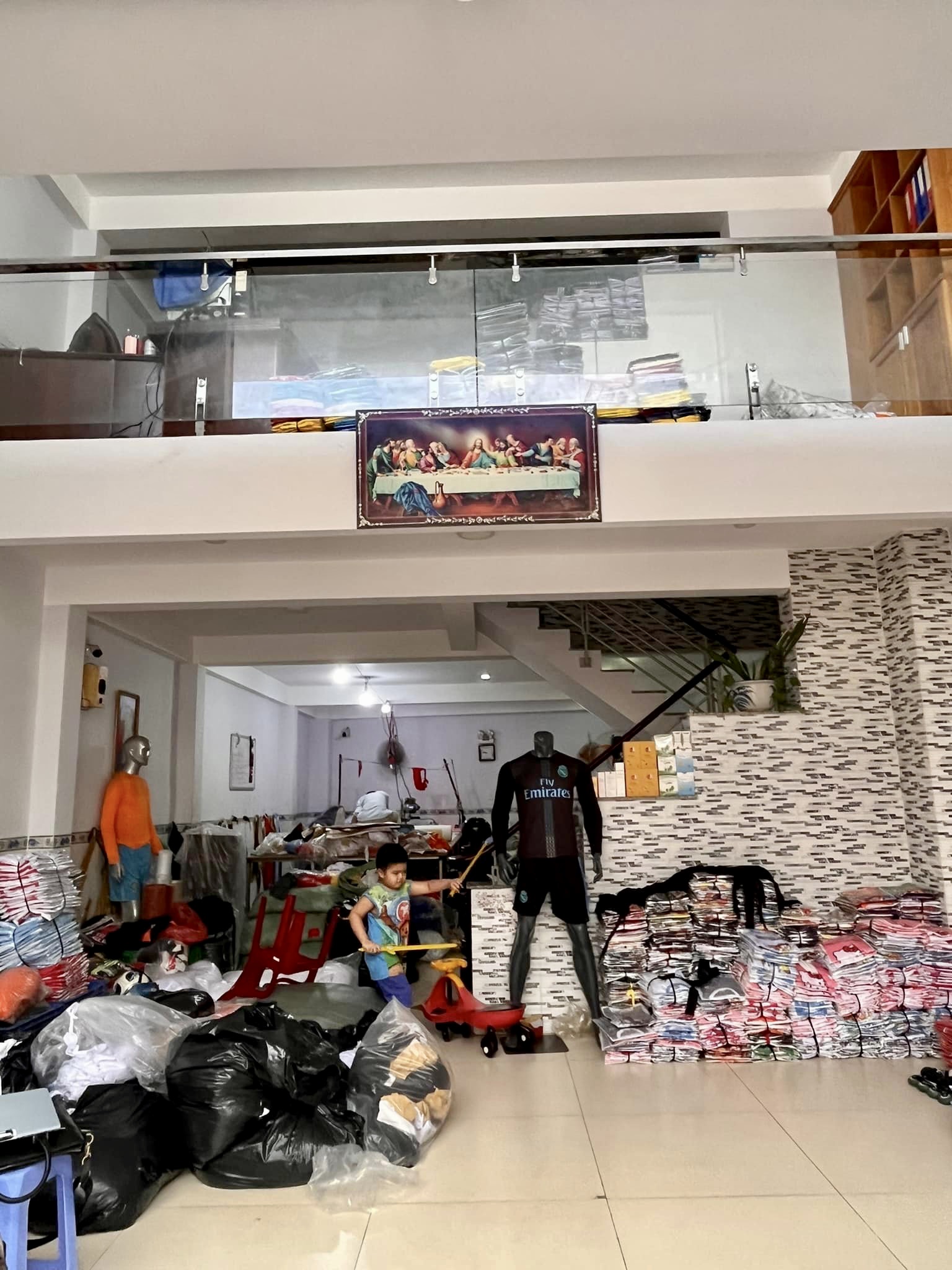 Bán nhà 5 tầng BTCT Tân Phú, HXH thông, 96m2, chỉ 13 tỷ 5