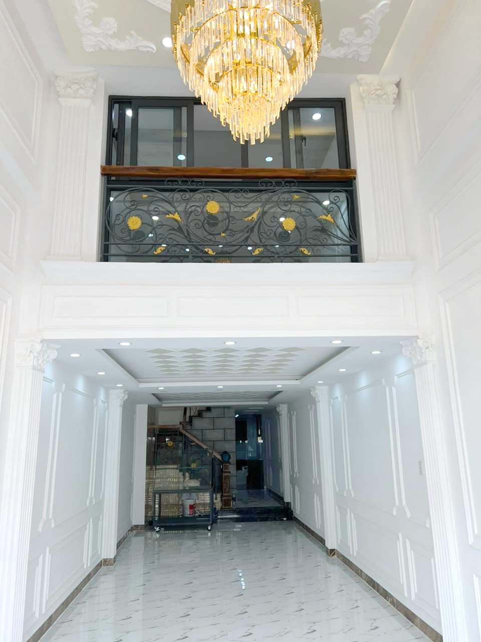 Nhà mới 4 tầng mặt tiền Phạm Thế Hiển P3Q8 - giá: 19.6 tỷ TL