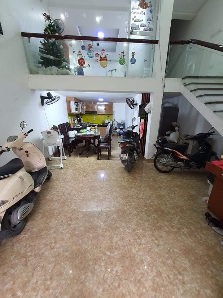 Bán nhà ngõ 144 phố Quan Nhân, Thanh Xuân, DT 48m2, 5 tầng, 4 ngủ, ở luôn. Giá chỉ 5,7 tỷ