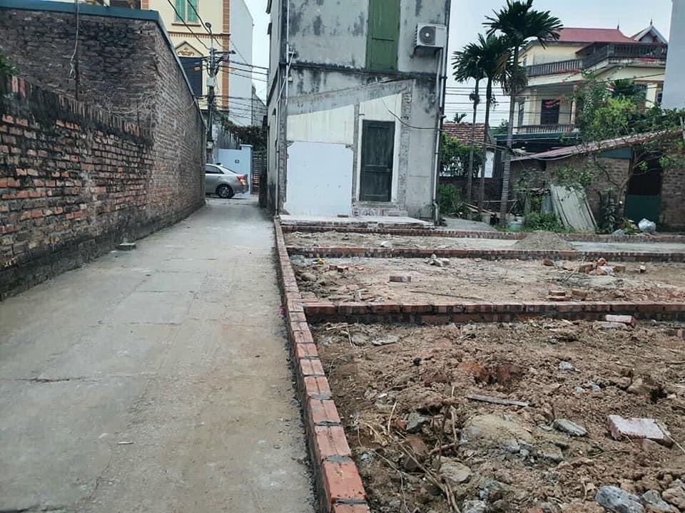 Bán đất Đan Khê Di Trạch diện tích 39m MT 3.4m ô tô dừng đỗ cách 1 nhà