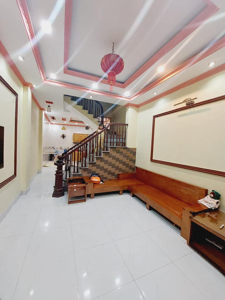 Bán nhà phố Khâm Thiên Đống Đa 63m 4tầng sát ô tô 6.3 tỷ