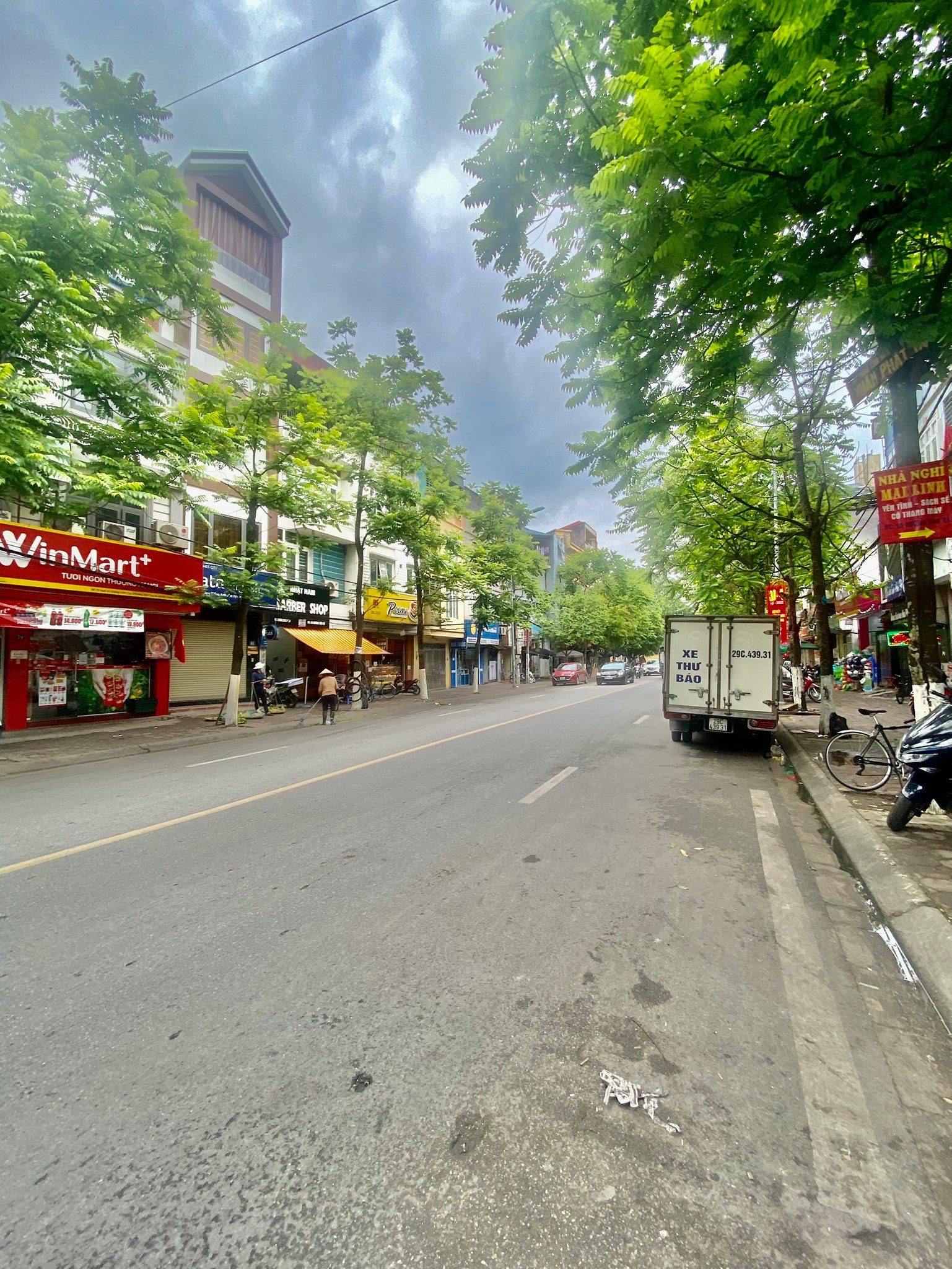 CHỦ CẦN BÁN GẤP NHÀ MẶT PHỐ MỚI KOONG 80M2,7 TẦNG THANG MÁY, VỈA HÈ GIÁ CHỈ 14 TỶ