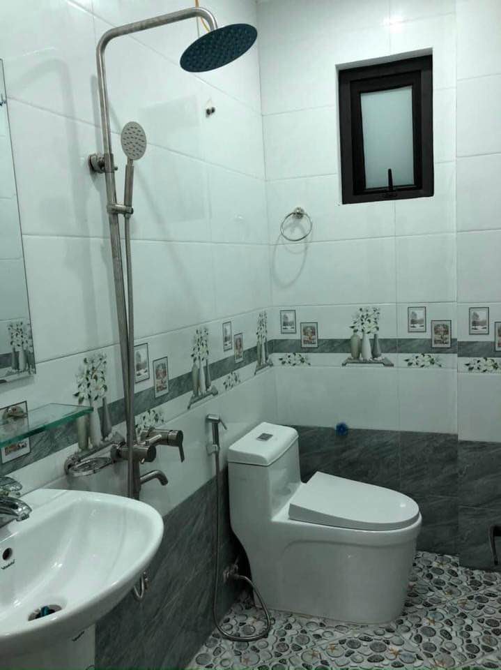 BÁN NHÀ GỐC ĐỀ,Ô TÔ ĐỖ CỬA, KINH DOANH ĐỈNH 40M2 GIÁ NHỈNH 6 TỶ