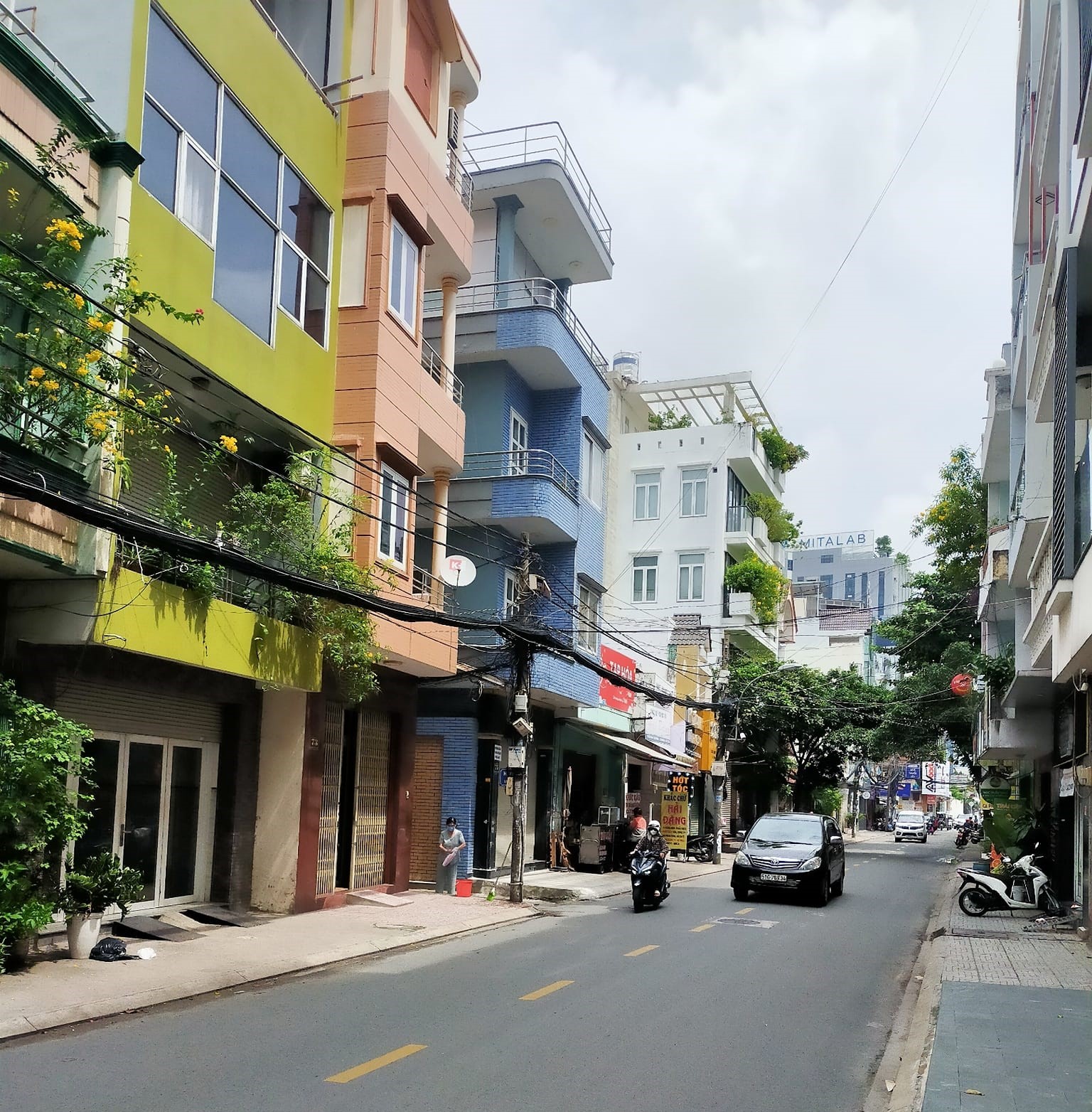 HẺM XE HƠI QUAY ĐẦU - NHÀ 56M2 - 2 TẦNG BTCT - TÔ NGỌC VÂN - HƠN 4 TỶ