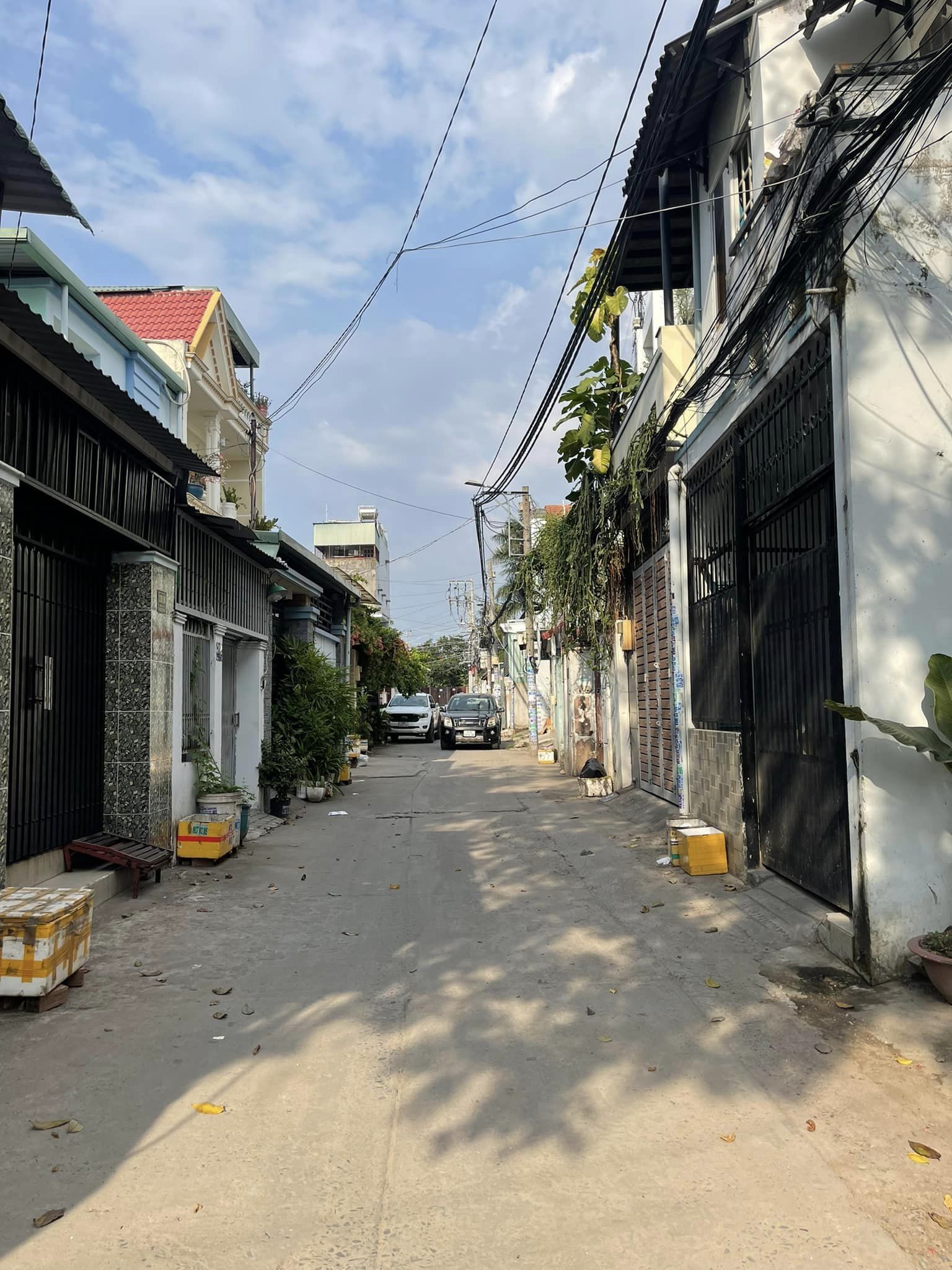 CẦN TIỀN TRẢ NỢ BÁN GẤP - PHẠM VĂN ĐỒNG - 63M2 - GIÁ CHỈ 4 TỶ.