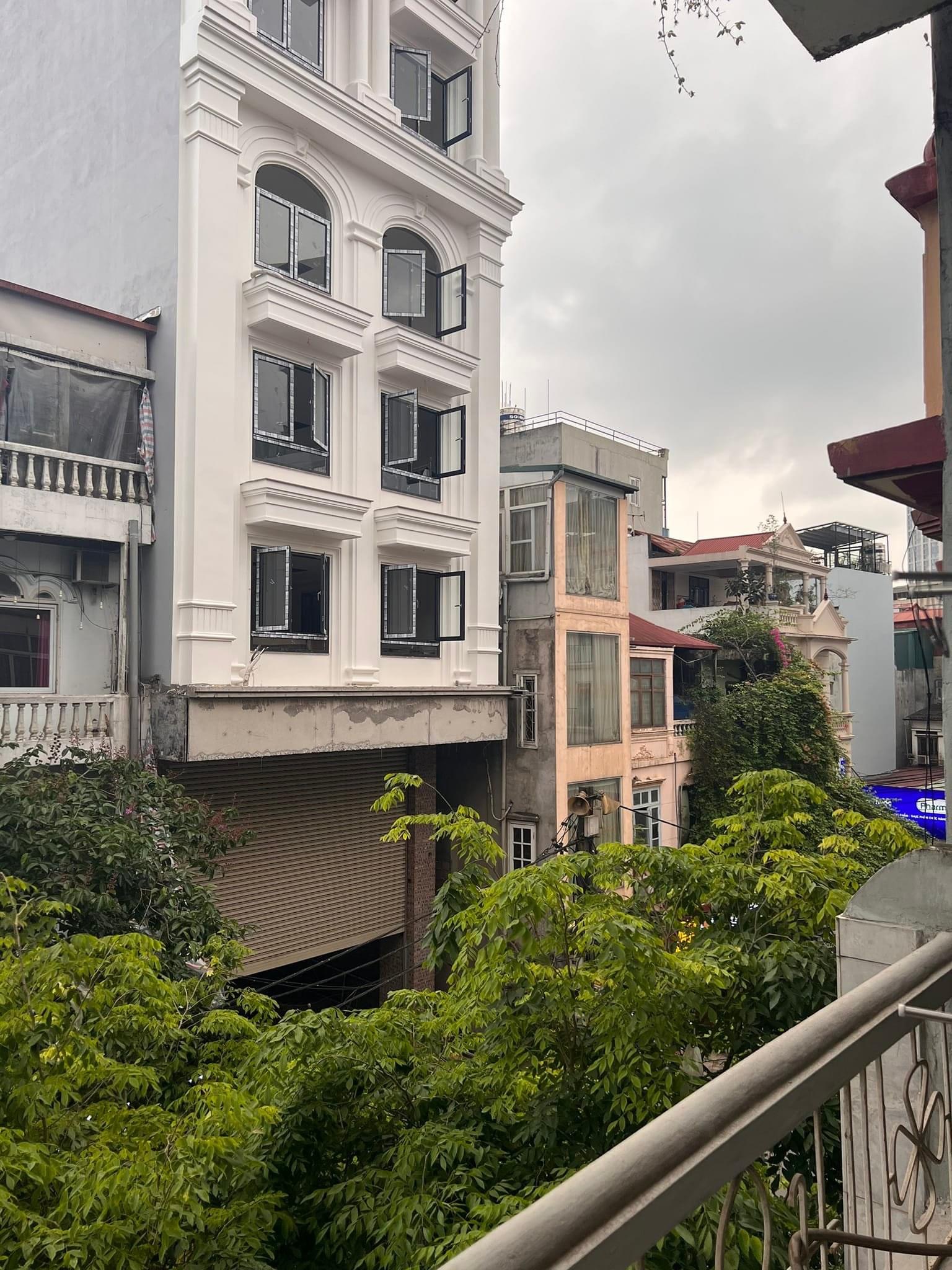 Nhà Mặt Phố Nguyễn Ngọc Nại. 163m2, MT 8.1m. Cực Hiếm. Cực Đẹp. Nhà 5 Tầng. Xây Toà Nhà Văn Phòng Vip Nhất Phố