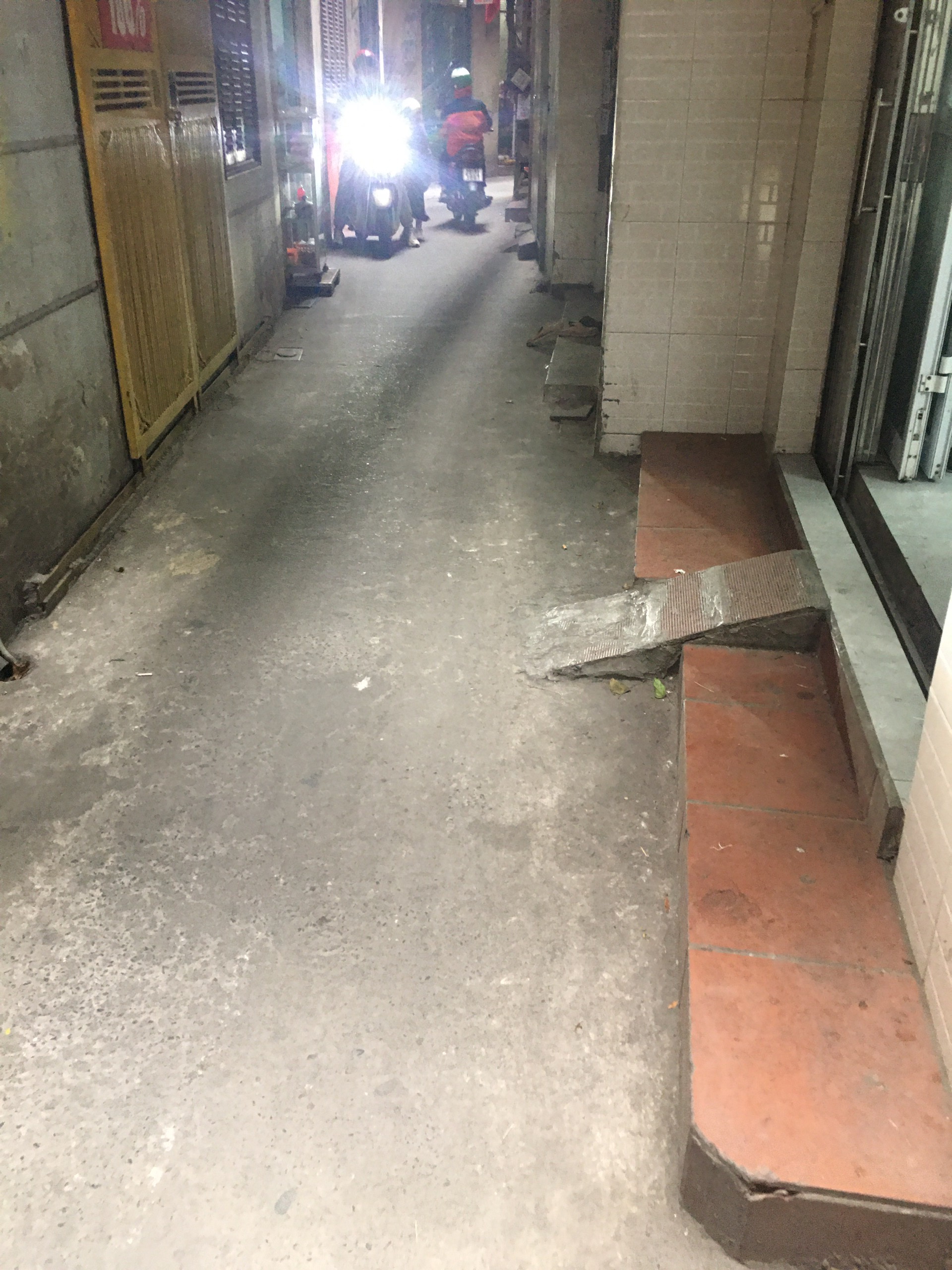 BÁN NHÀ PHỐ NGỌC KHÁNH – DIỆN TÍCH RỘNG – NGÕ RỘNG – 60M2 – 5 TẦNG – 5 TỈ