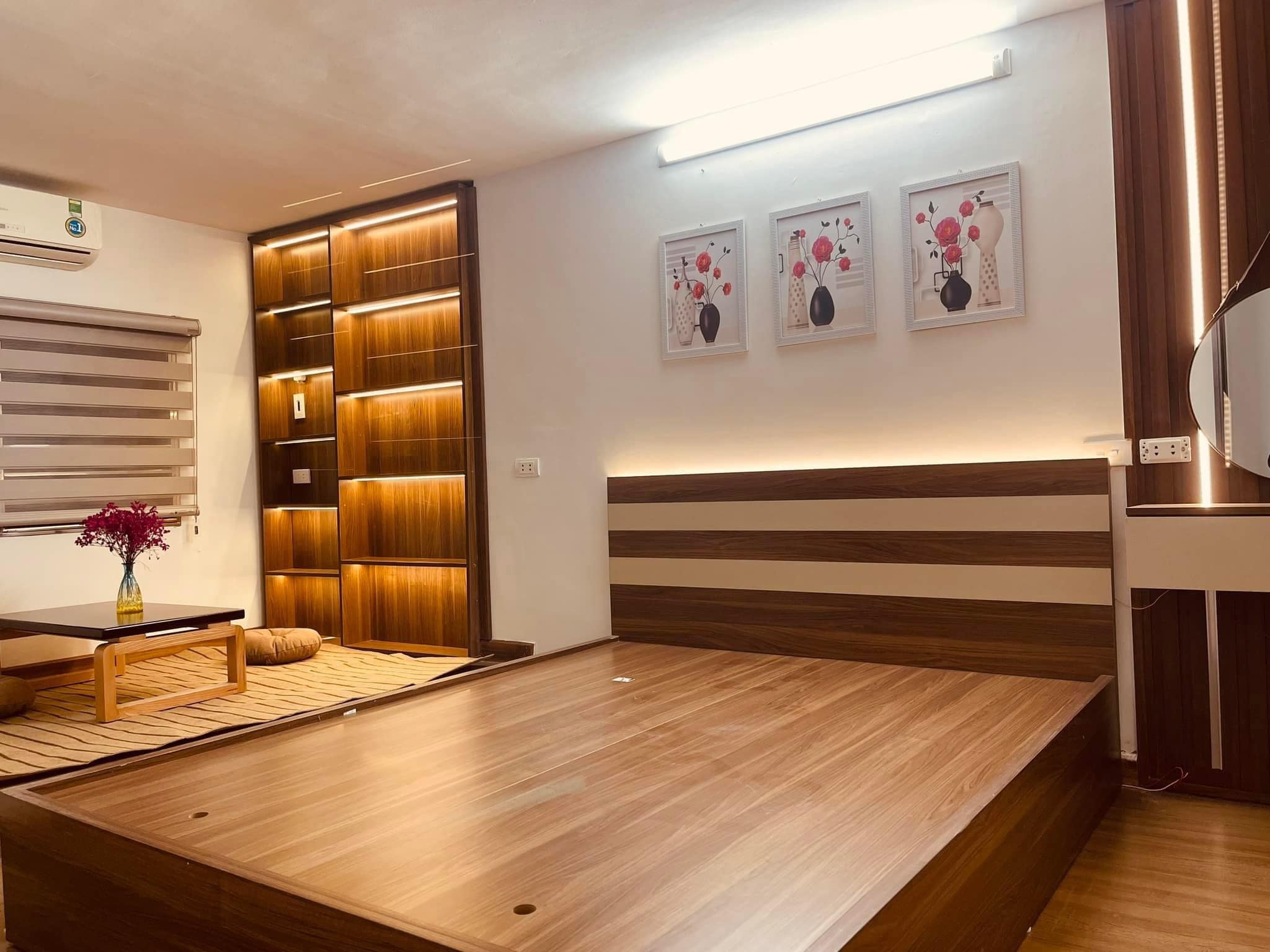 NHÀ ĐẸP NHƯ NGỌC TRINH PHỐ MINH KHAI HBT 25MX5 NHỈNH 2 TỶ ÔTÔ 50M.