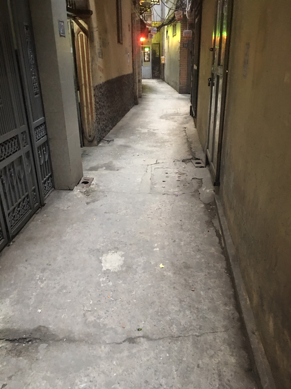 BÁN NHÀ PHỐ CHÙA LÁNG, NGÕ RỘNG SẠCH, SỔ NỞ HẬU, 40M2, 4 TẦNG, CHỈ 4.7 TỈ