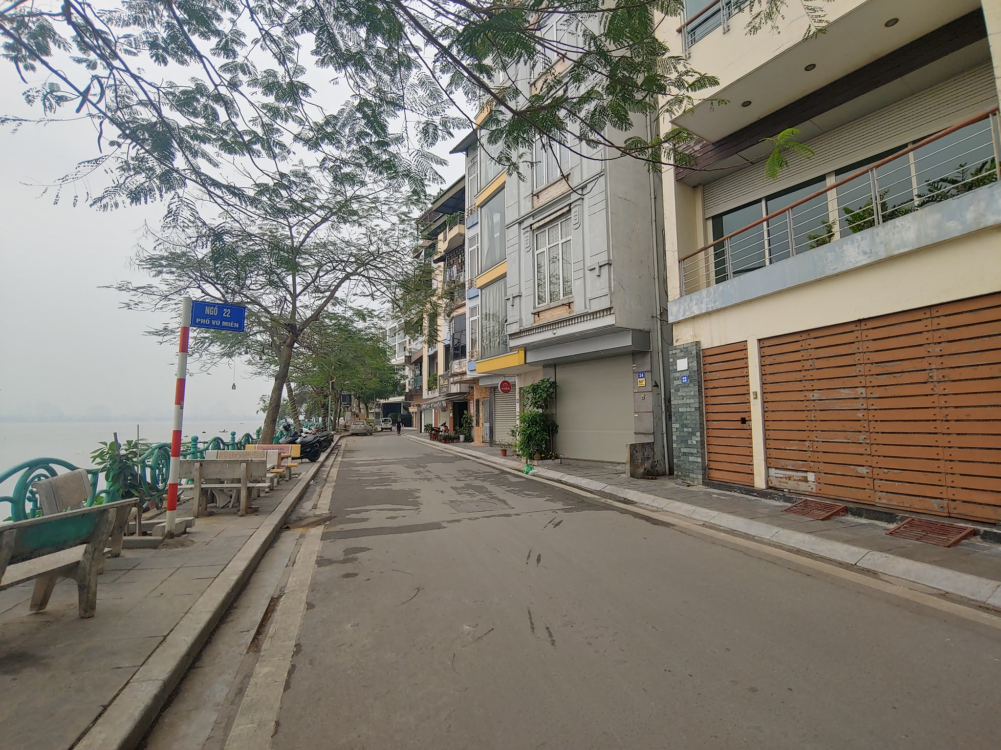 BÁN MẢNH ĐẤT HIẾM PHỐ VŨ MIÊN. VEN HỒ TÂY. DT 113M2. MT 8M. GIÁ 15,5 TỶ