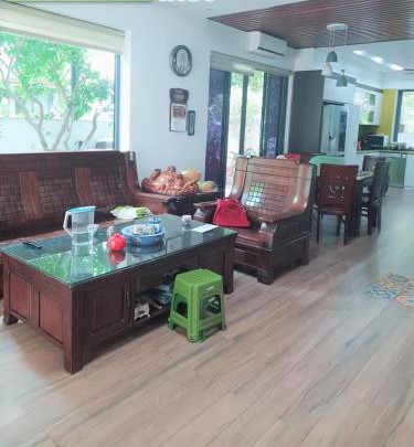 Bán nhà ngõ 98 Hoàng Ngân Cầu Giấy trung tâm tiện ích, lô góc 2 thoáng, 72m2, 8 tỷ